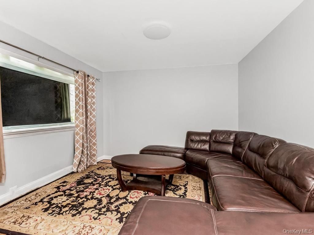25612 147th Avenue, Rosedale, NY 11422 — photo 5