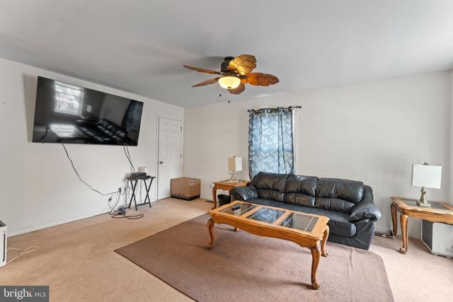 206 S EAST, Vineland, NJ 08360