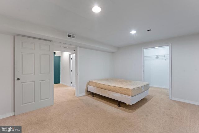 206 S EAST, Vineland, NJ 08360