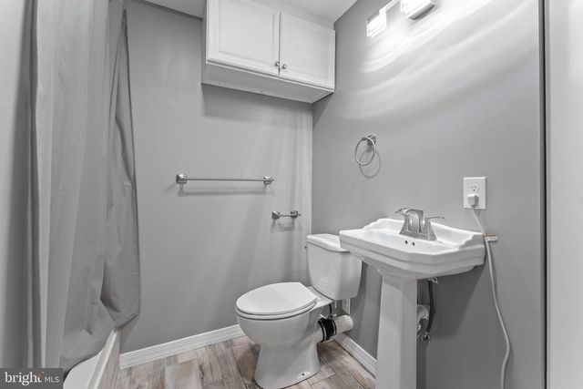206 S EAST, Vineland, NJ 08360