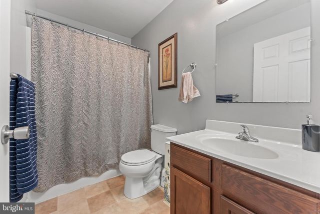 206 S EAST, Vineland, NJ 08360
