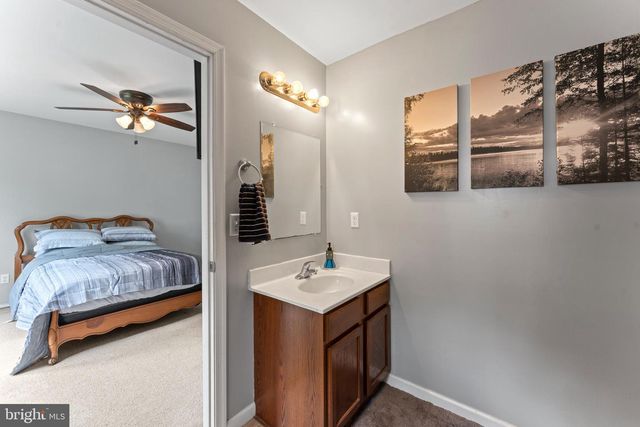 206 S EAST, Vineland, NJ 08360