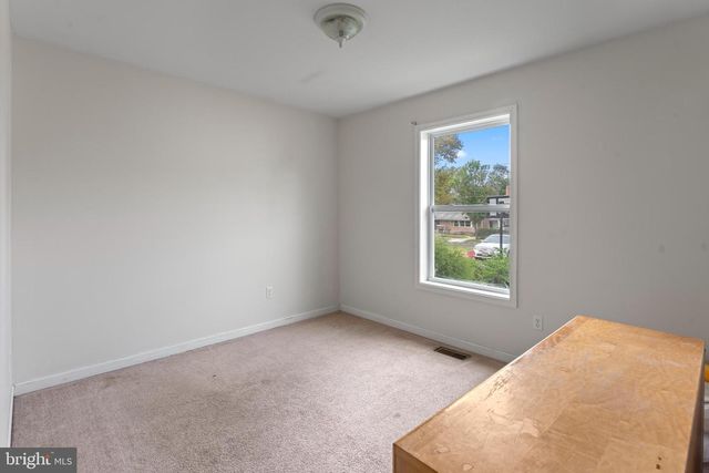 206 S EAST, Vineland, NJ 08360