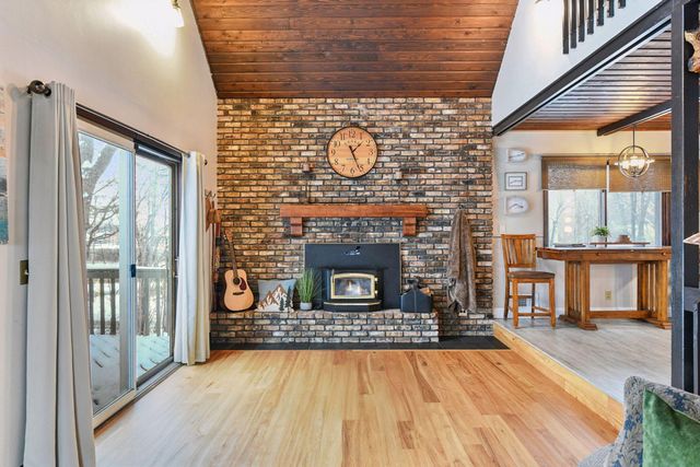 10 Birch Bluff Road, Tonka Bay, MN 55331