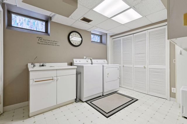 10 Birch Bluff Road, Tonka Bay, MN 55331