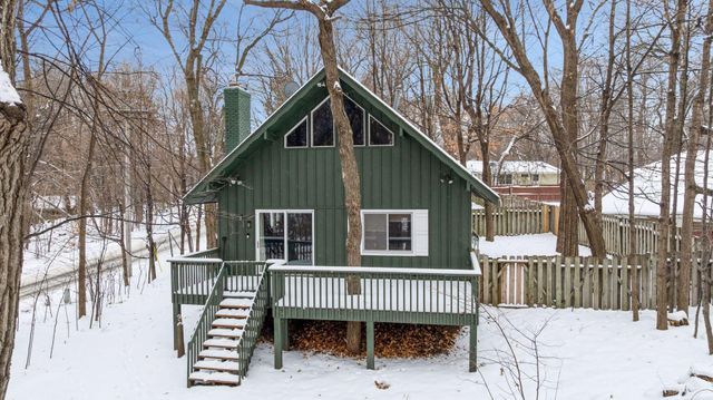 10 Birch Bluff Road, Tonka Bay, MN 55331