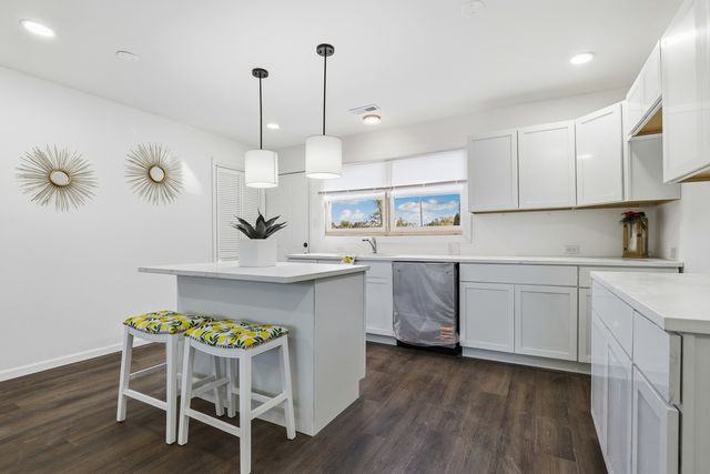 1941 Cambridge Street, Chicago Heights, IL 60411