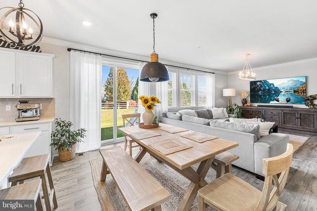 822 REDWOOD DR, Westminster, MD 21157