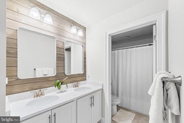 822 REDWOOD DR, Westminster, MD 21157