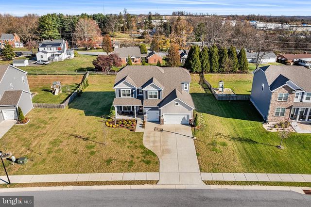 822 REDWOOD DR, Westminster, MD 21157