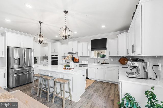 822 REDWOOD DR, Westminster, MD 21157