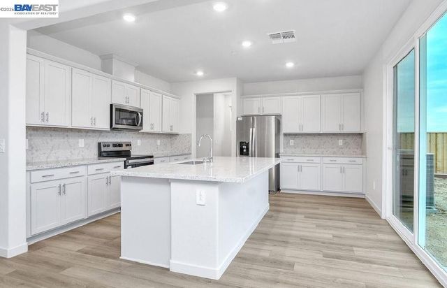 5413 Golden Eagle Street, Antioch, CA 94531