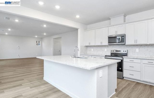 5413 Golden Eagle Street, Antioch, CA 94531