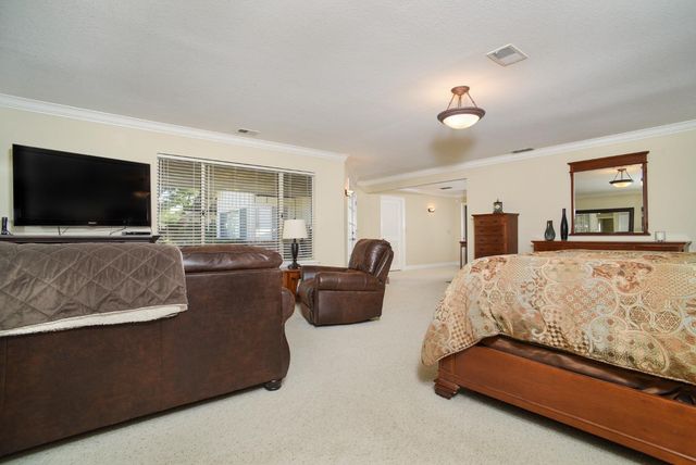 8720 Tavernor Rd, Wilton, CA 95693