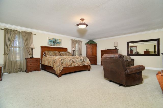 8720 Tavernor Rd, Wilton, CA 95693