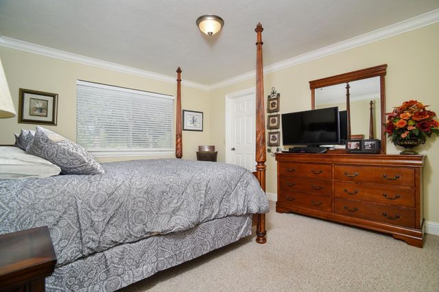 8720 Tavernor Rd, Wilton, CA 95693