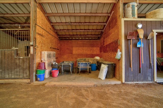 8720 Tavernor Rd, Wilton, CA 95693