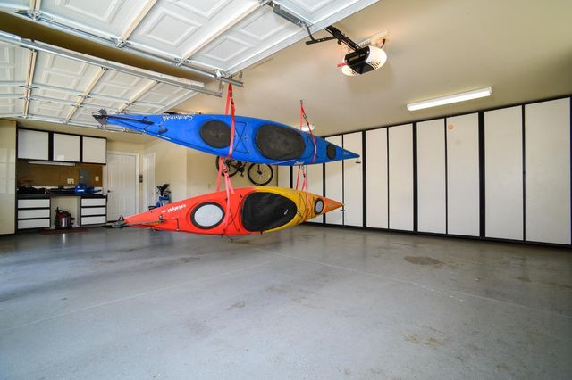 8720 Tavernor Rd, Wilton, CA 95693