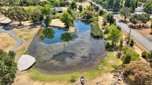 8720 Tavernor Rd, Wilton, CA 95693