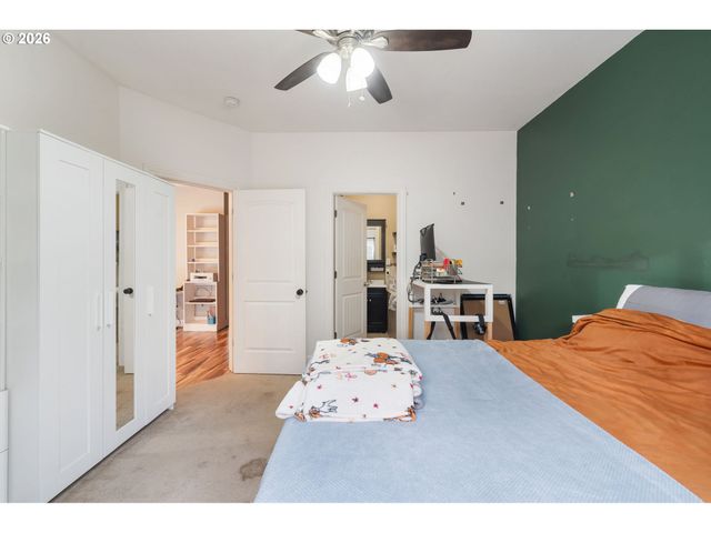 32717 Ne 94TH St, Camas, WA 98607