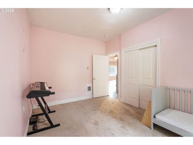 32717 Ne 94TH St, Camas, WA 98607