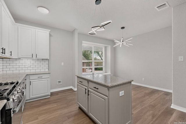 615 Colosseo Way, San Antonio, TX 78253