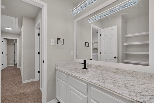 615 Colosseo Way, San Antonio, TX 78253