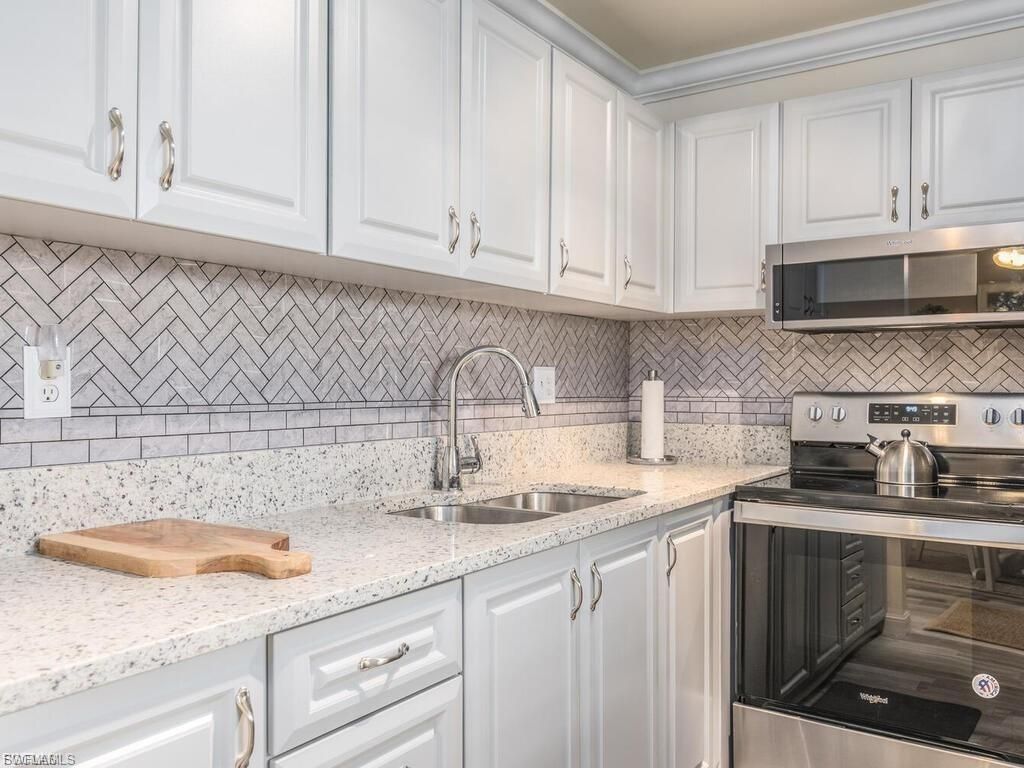 1010 Tropic TER, NORTH FORT MYERS, FL 33903 — exterior