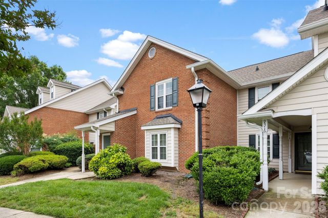 9320 South Vicksburg Park Court, Charlotte, NC 28210
