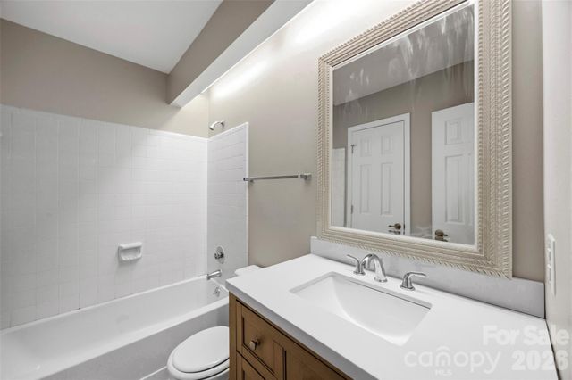 9320 South Vicksburg Park Court, Charlotte, NC 28210