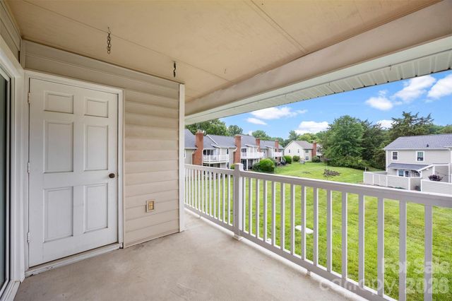 9320 South Vicksburg Park Court, Charlotte, NC 28210
