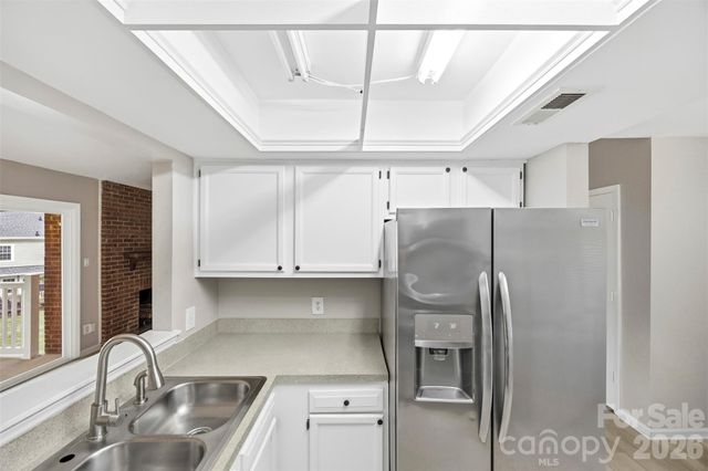 9320 South Vicksburg Park Court, Charlotte, NC 28210