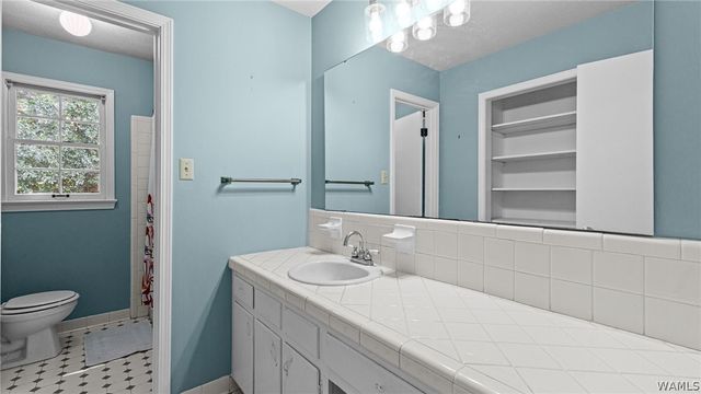 2601 Shoal, Northport, AL 35473