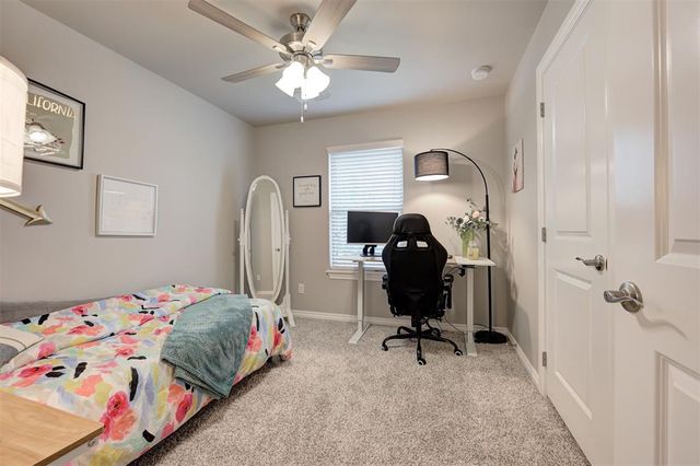 3909 Lynne Avenue, Edmond, OK 73012