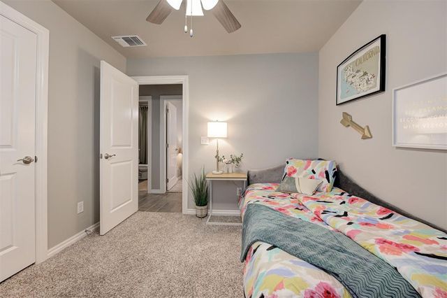 3909 Lynne Avenue, Edmond, OK 73012