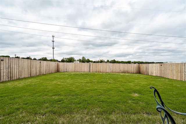 3909 Lynne Avenue, Edmond, OK 73012