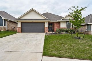 3909 Lynne Avenue, Edmond, OK 73012