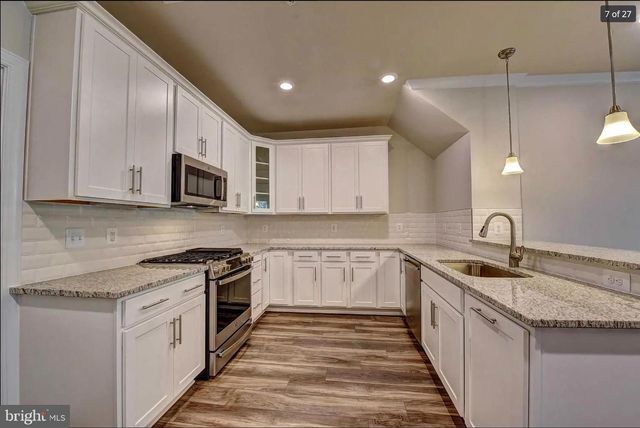 45161 ADMIRAL DR, Sterling, VA 20166