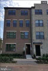 45161 ADMIRAL DR, Sterling, VA 20166