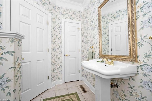 247 James Way, Advance, NC 27006