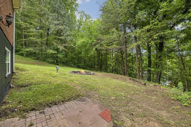 502 Shire Court, Dalton, GA 30720