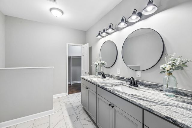 502 Shire Court, Dalton, GA 30720