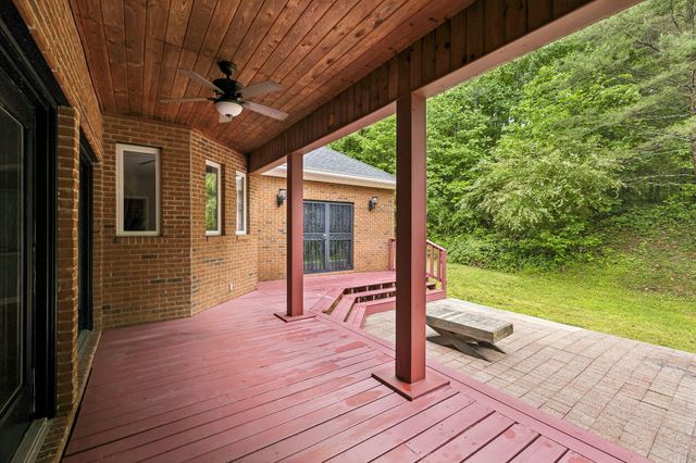 502 Shire Court, Dalton, GA 30720
