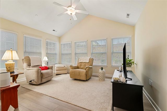 1254 Sandy Ridge Dr, Buffalo Twp, PA 16055