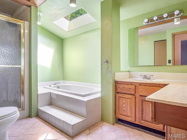 400 Southwind Drive, Belleville, IL 62221