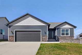 1920 Roebling Road, Adel, IA 50003