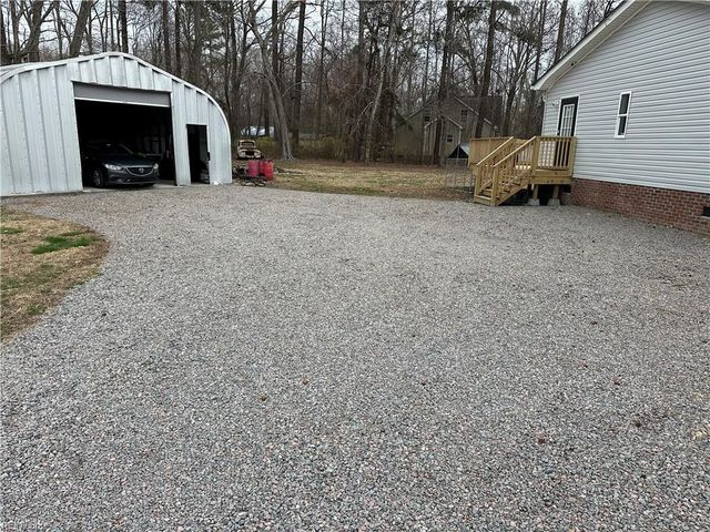 125 Longhorn DR, Moyock, NC 27958