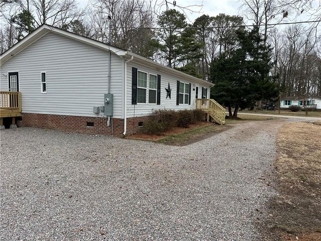 125 Longhorn DR, Moyock, NC 27958