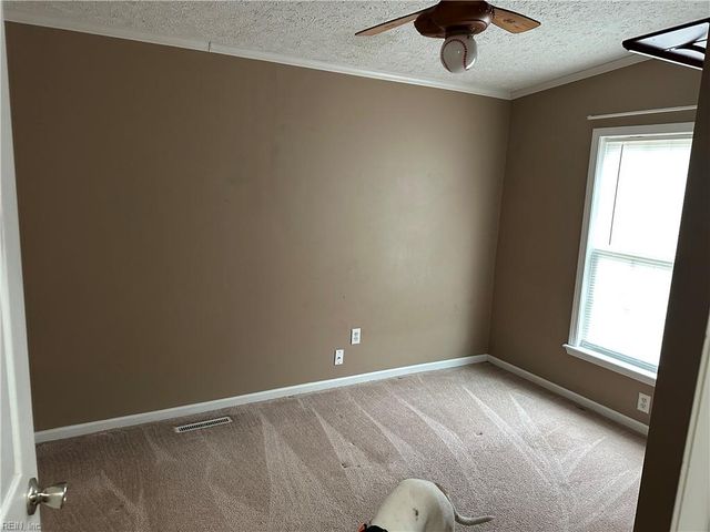 125 Longhorn DR, Moyock, NC 27958