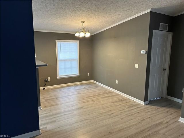 125 Longhorn DR, Moyock, NC 27958